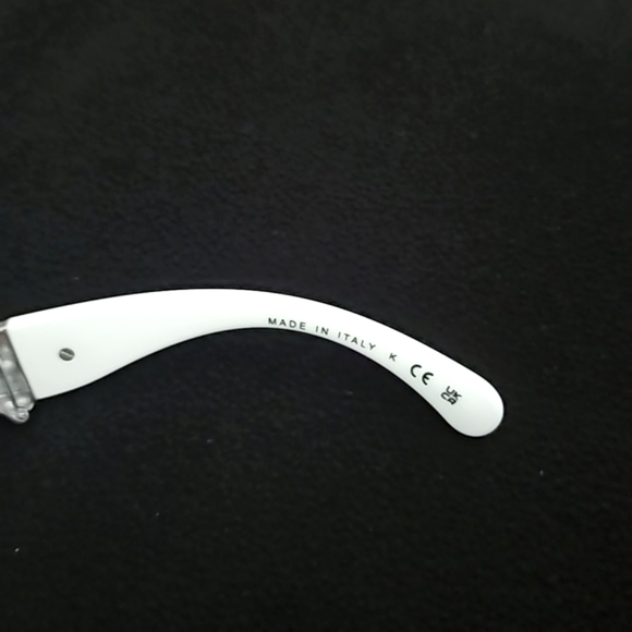 Chanel Foldable Sunglasses 6055B- Retail purchased $685 - Picture 7 of 7